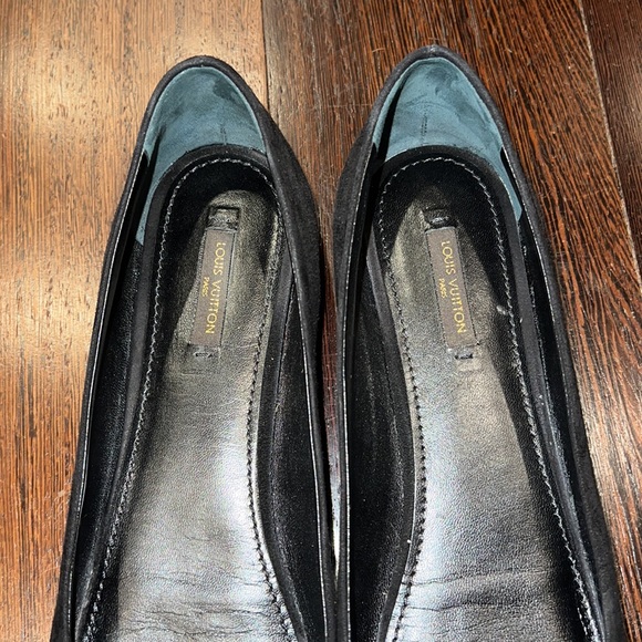 Louis Vuitton Flats - Picture 3 of 6